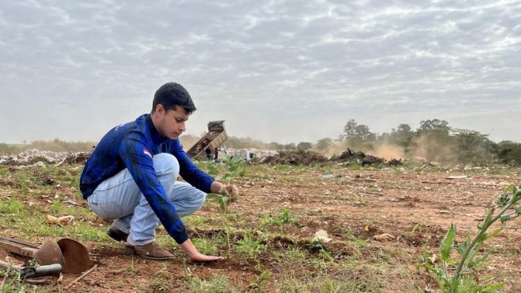 Lixão é transformado em floresta urbana em Ponta Porã