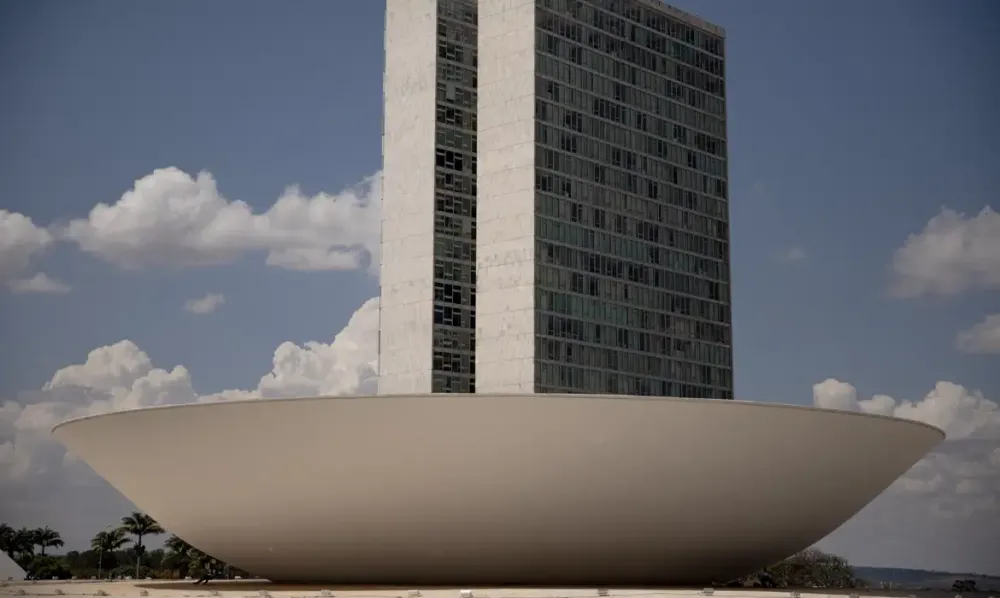 Deputados se opõem à aprovação do PL da Dosimetria na Câmara