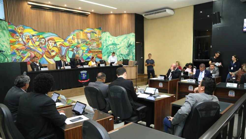 Câmara antecipa sessão para votar Orçamento e eleger Mesa Diretora