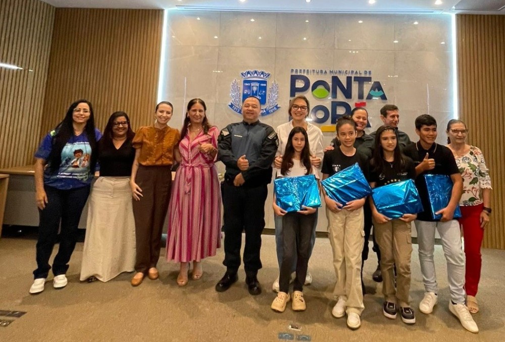 Alunos da Rede Municipal recebem premiação da 1ª Expomaker Educação que Transforma