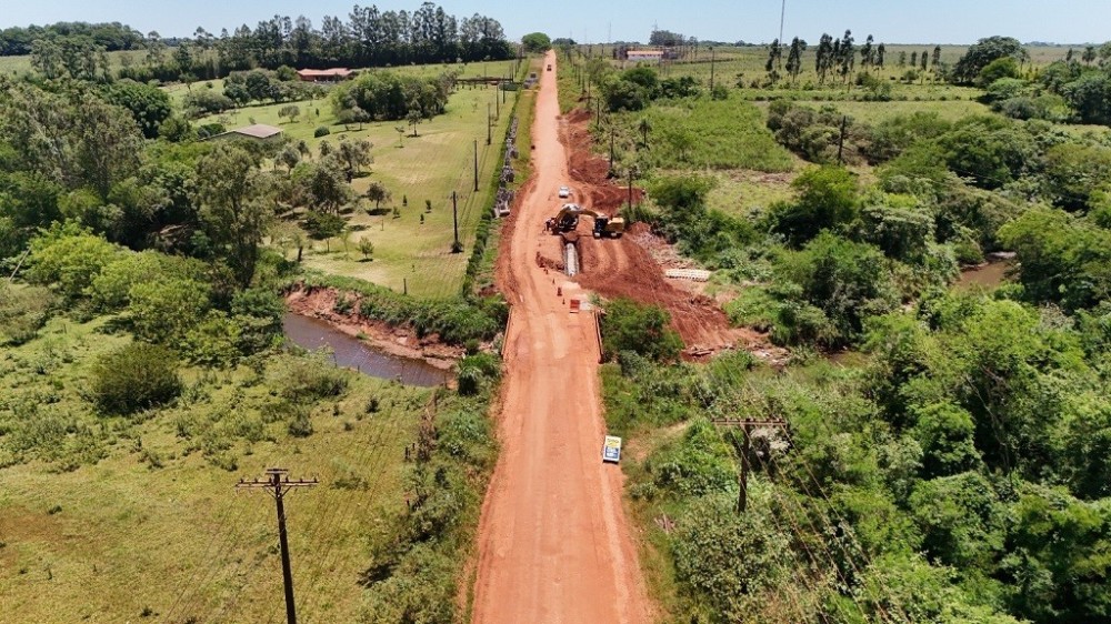 Iniciada pavimentação da MS-380 em Ponta Porã