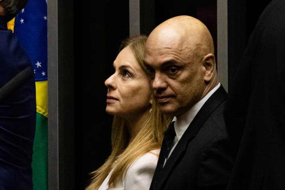 Alexandre de Moraes teria pressionado Banco Central em favor do Banco Master
