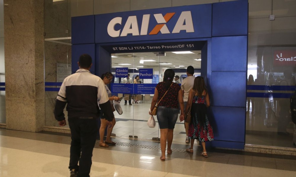 Bancos não abriram nesta quarta-feira e retomam atendimento no início de 2026