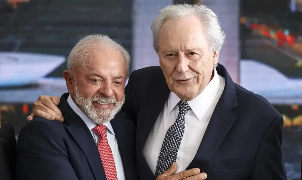 Lewandowski diz que crimes contra o Estado são impassíveis de anistia