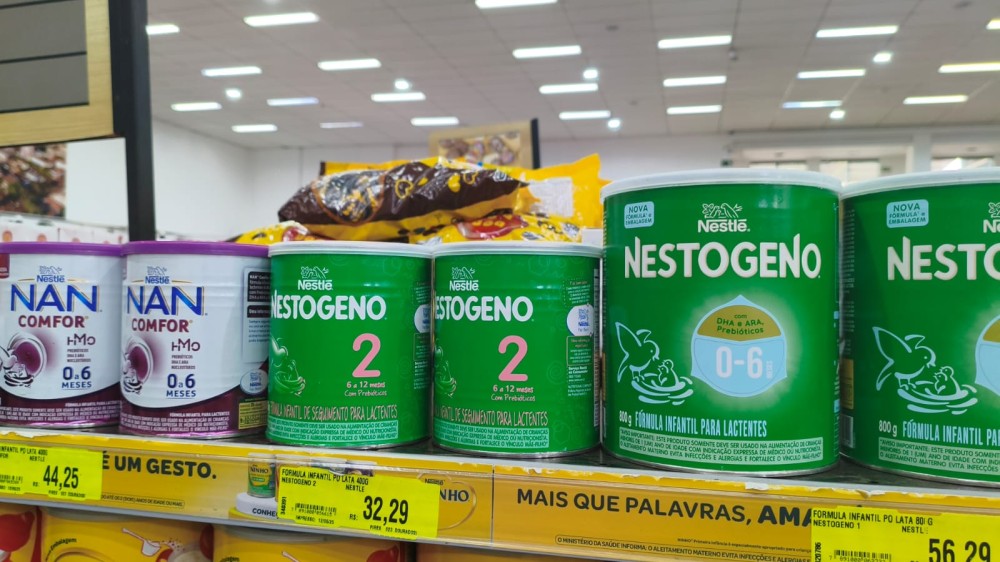 Bebê de 2 meses com suspeita de intoxicação por fórmula apresenta quadro de meningite