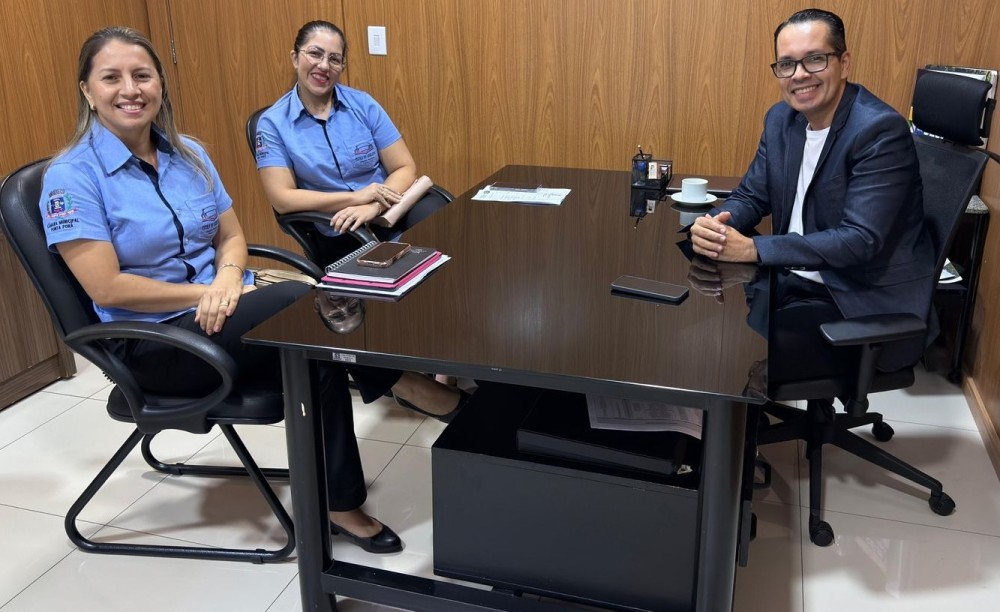 Escola do Legislativo de Ponta Porã participa de reunião na capital