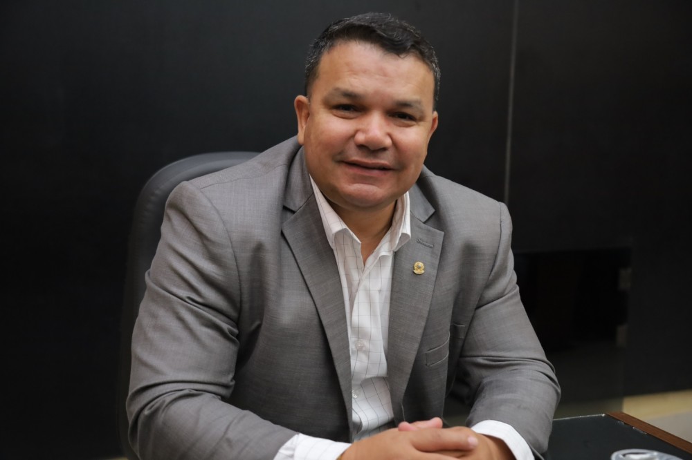 Vereador Subtenente Morinigo solicita melhorias na Vila Ferroviária
