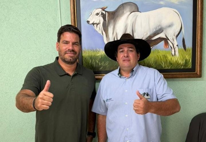 Pompílio Júnior e Capitão Contar alinham estratégias políticas na fronteira