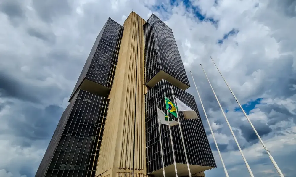 Contas externas têm saldo negativo menor em janeiro de 2026