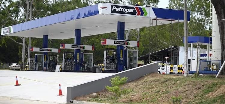 Aumento no preço dos combustíveis no Paraguai impacta brasileiros da fronteira