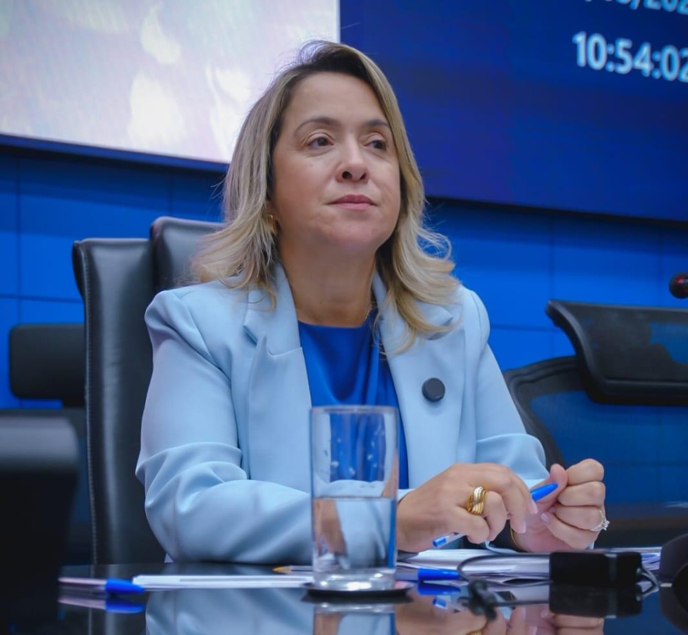 Lia Nogueira propõe lei para garantir continuidade no atendimento de alunos com deficiência em MS