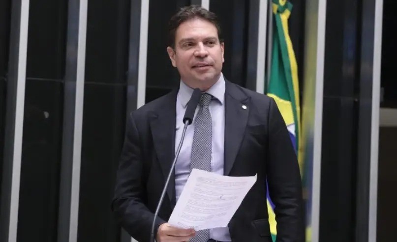 Ex-deputado federal Alexandre Ramagem é preso pela imigração nos Estados Unidos