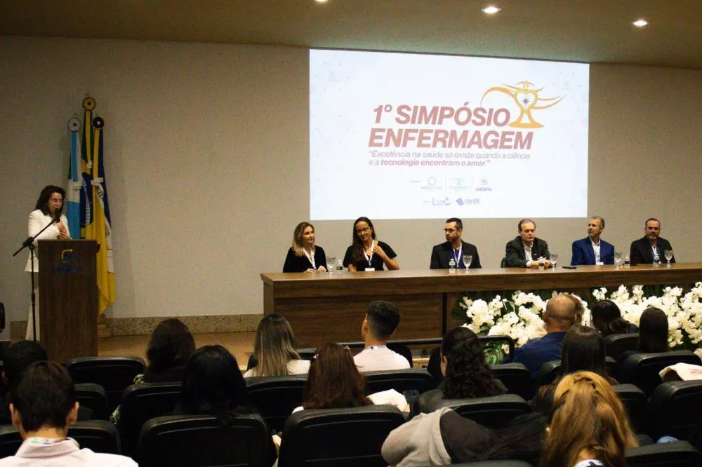 “É inadmissível, hoje, muitas mulheres ainda morrerem por um câncer totalmente prevenível”, afirma palestrante durante 1º Simpósio de Enfermagem