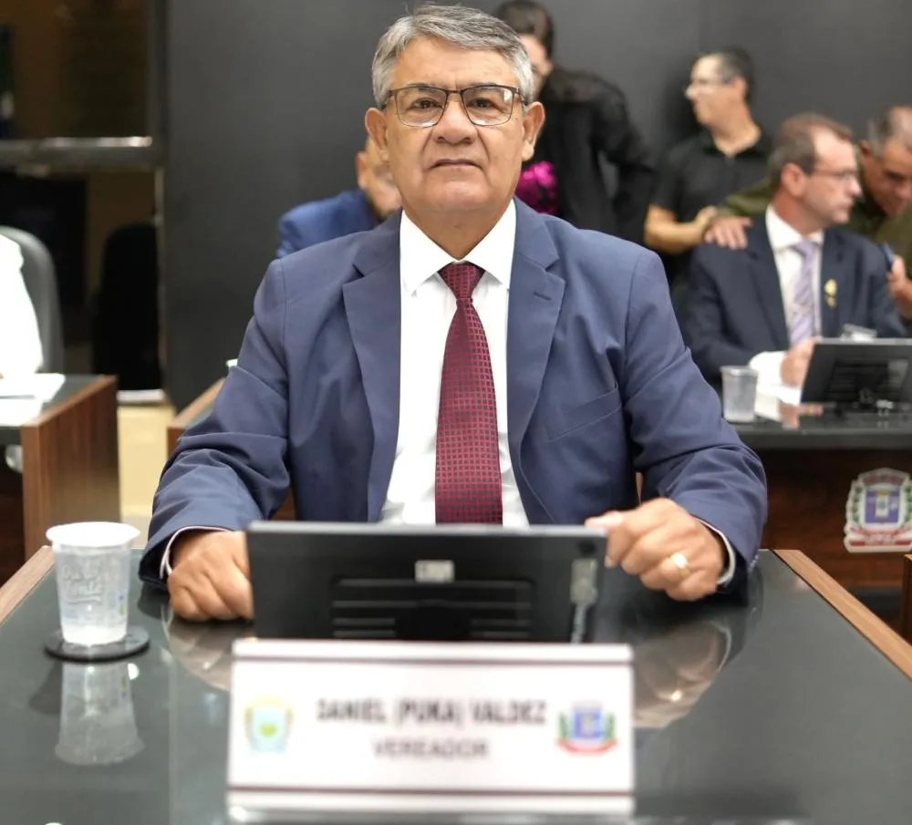 Vereador Daniel Puka Valdez reitera pedido de asfalto no bairro Jardim Vitoria