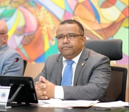 Vereador Jelson Bernabé quer fisioterapeuta especialista em neurologia atendendo pelo SUS