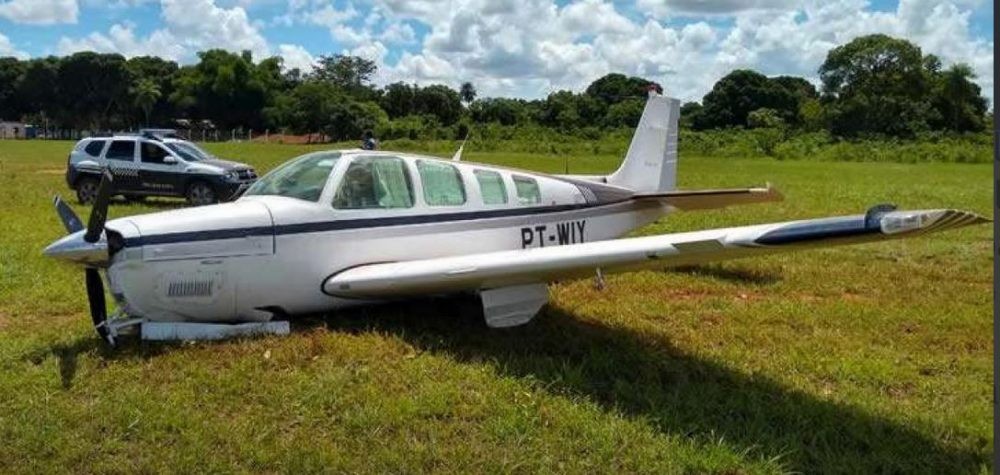 Após pane, aeronave toca em cerca de arame e piloto faz pouso forçado em MT