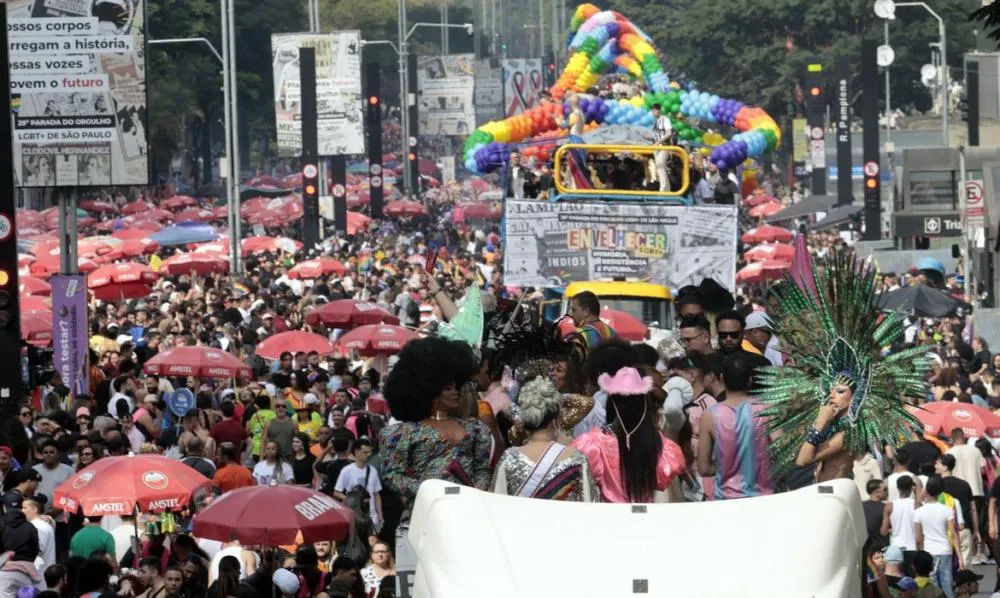 Restringir crianças em eventos LGBTQIA+ é questão de ódio, diz jurista