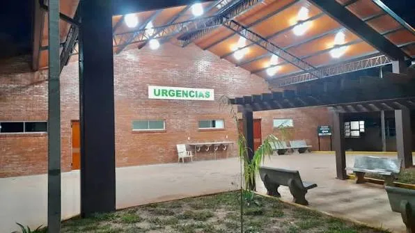 Homem morre após cair em cima de mesa de vidro na fronteira 