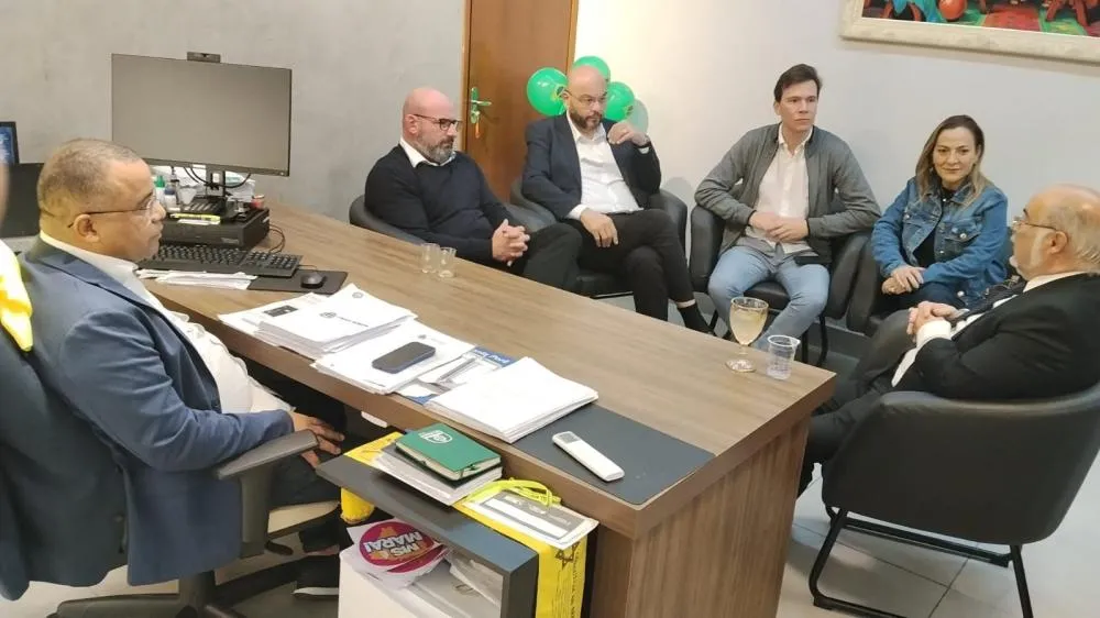 Câmara de Ponta Porã recebe visita do novo cônsul brasileiro em Pedro Juan Caballero