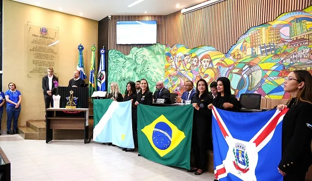 Câmara Municipal de Ponta Porã recebe imagem de Nossa Senhora Aparecida