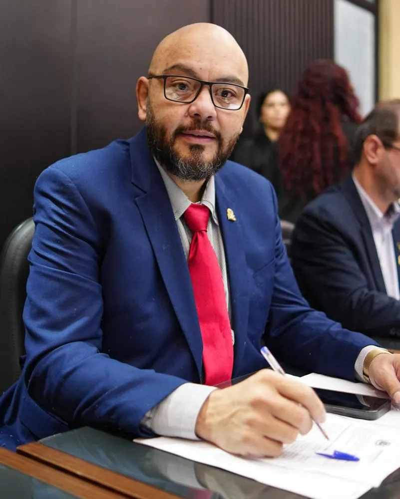 Agnaldo Pereira Lima pede limpeza na Vila Áurea e Guarda Municipal na Escola Manoel Martins