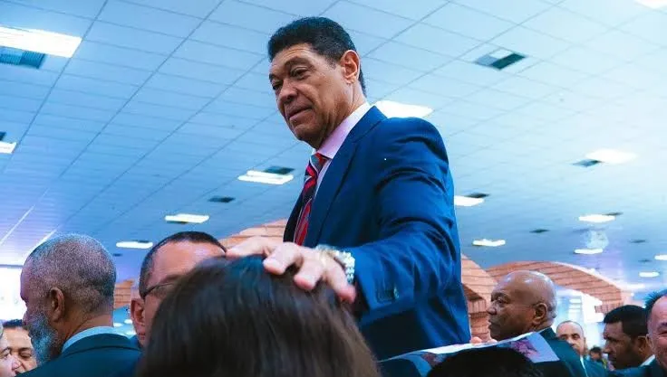 Apóstolo Valdemiro Santiago estará hoje em Ponta Porã pela primeira vez  