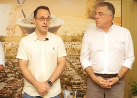Eduardo Campos anuncia Mariane Quinones como nova secretária de Saúde de Ponta Porã