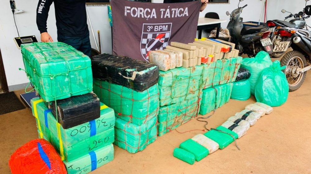 Policiais Militares apreendem mais de meia tonelada de maconha na MS-379