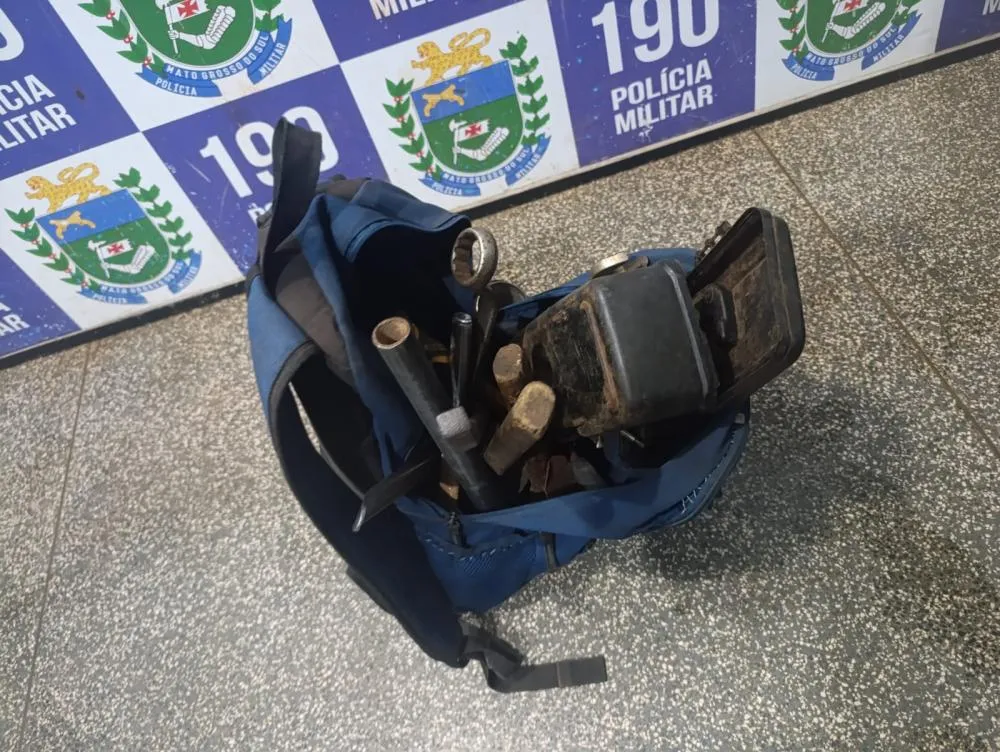 Polícia cumpre mandados de prisão e recupera objetos furtados
