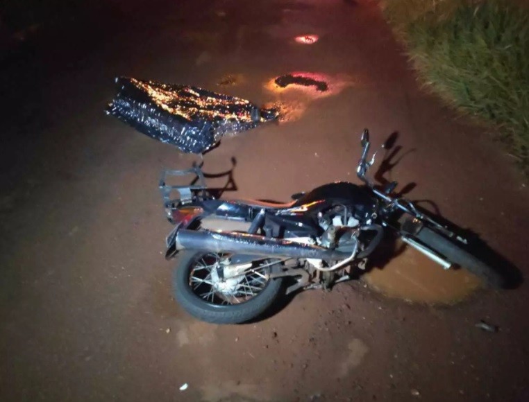 Amiga atropelou e matou homem que caiu da moto após bater em buraco