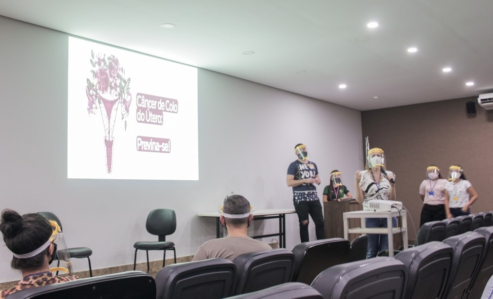 Ciclo de palestras aborda saúde de colaboradoras da Unigran