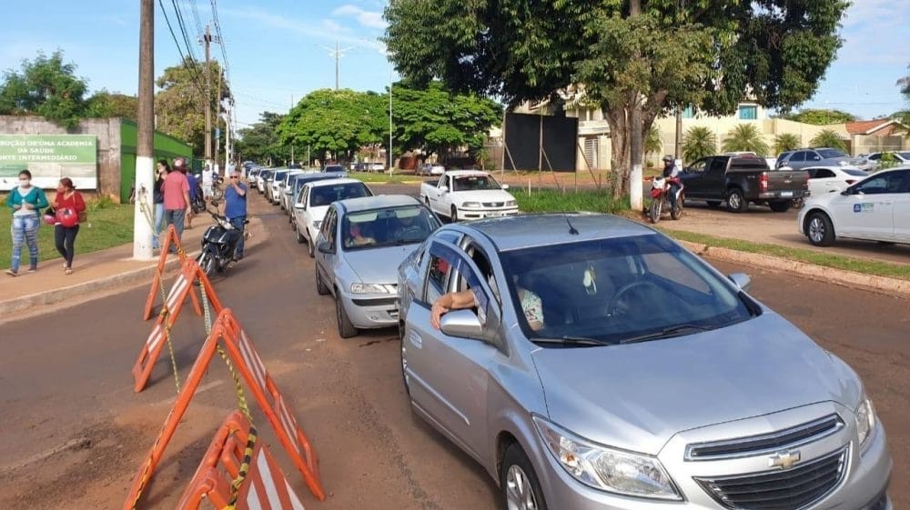 Dia D de vacinação atrai multidão em Ponta Porã e nos distritos