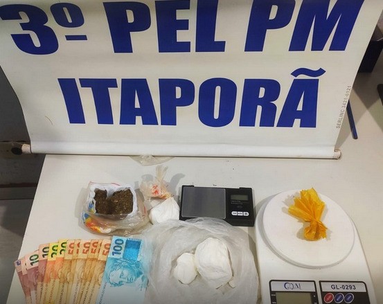 PM prende traficante com maconha, pasta base e cocaína em Itaporã