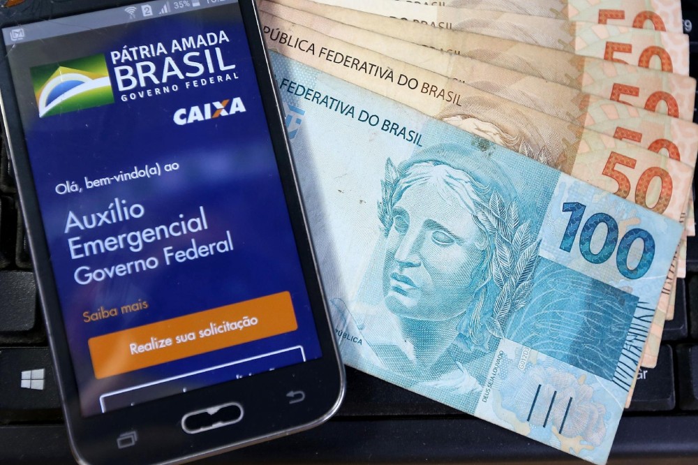 Auxílio emergencial é pago a beneficiários do Bolsa Família com NIS 5