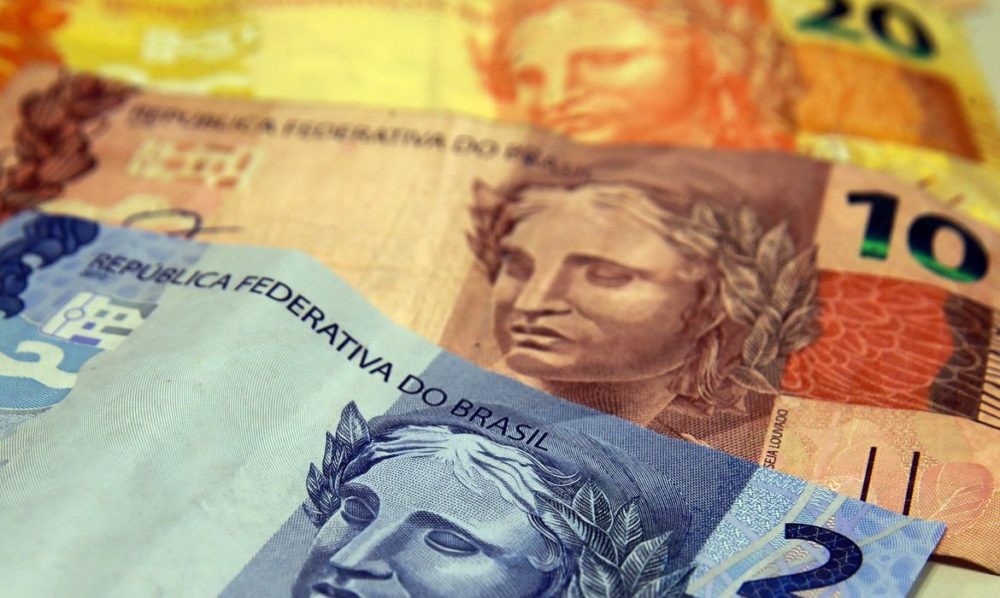 Arrecadação federal sobe 18,5% e bate recorde para meses de março