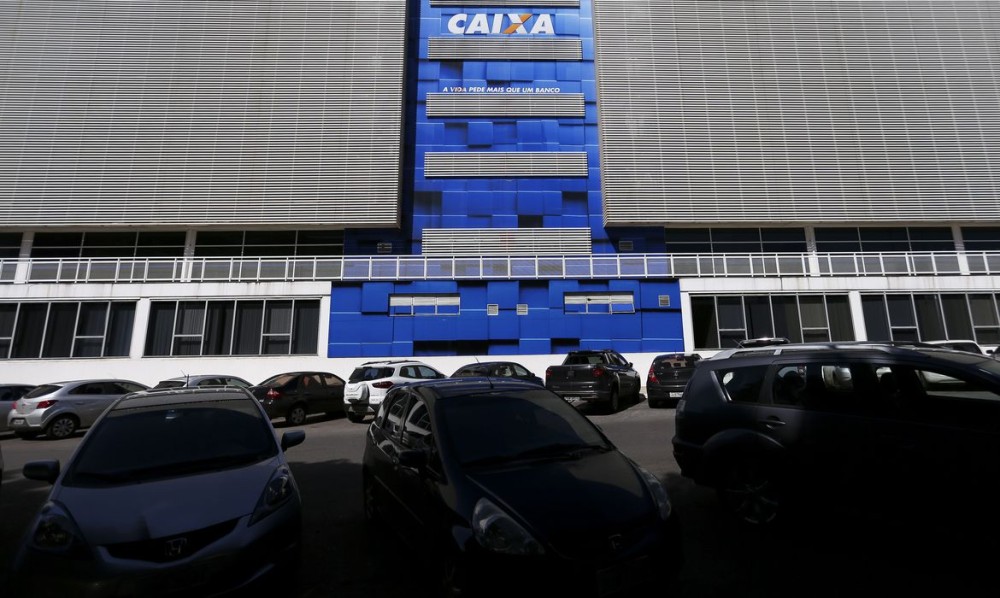 Auxílio emergencial é pago a beneficiários do Bolsa Família com NIS 6