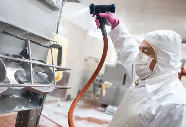 Produção industrial aumenta em maio e confiança sobe pelo 2º mês seguido