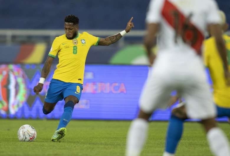 Brasil e Peru se enfrentam por vaga na final da Copa América