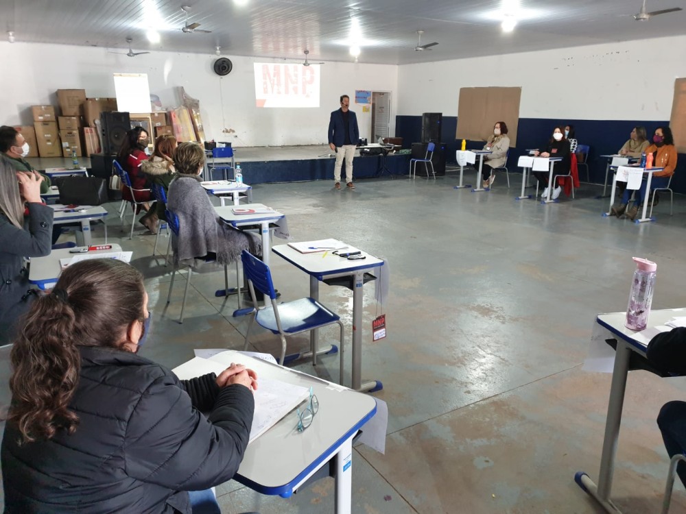 Prefeitura de Ponta Porã realizou curso da diretores de escolas da REME