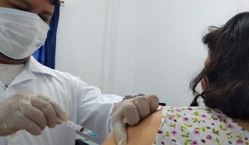 Autorizada aplicação da 2ª dose da Pfizer para quem tomou Astrazeneca e Coronavac