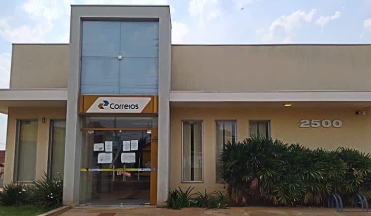 Agência dos Correios é autuada por falhas no atendimento prioritário