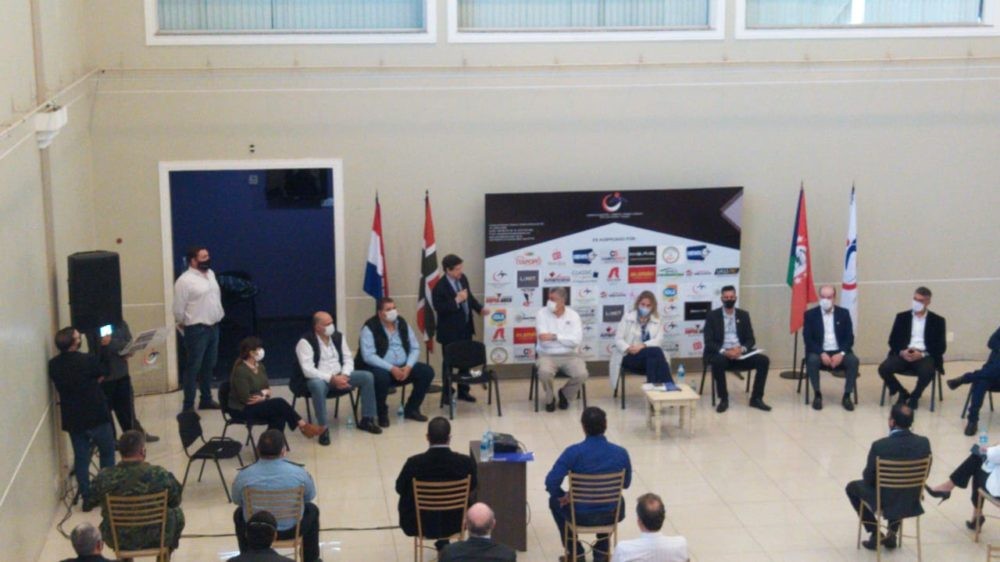 Ministros do Paraguai se reúnem com comerciantes em Pedro Juan Caballero
