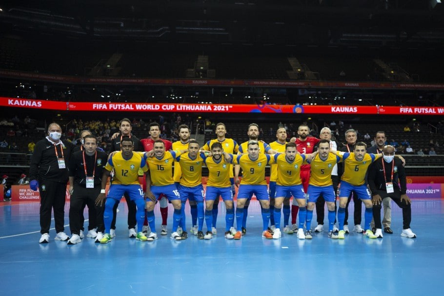 Brasil encara a Argentina por vaga na final da Copa do Mundo