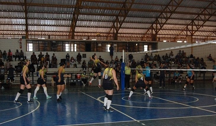 Naviraí, Sete Quedas e Dourados avançam na Liga MS de Voleibol