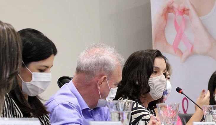 Outubro Rosa: SES realiza I Simpósio Estadual de Saúde da Mulher em MS