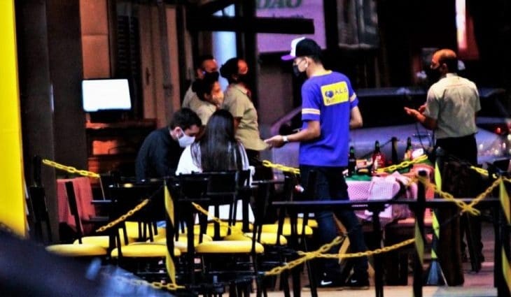 Setor de bares e restaurantes aumenta as contratações