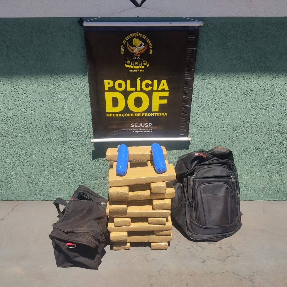 Polícia apreende adolescente com 20 quilos de maconha