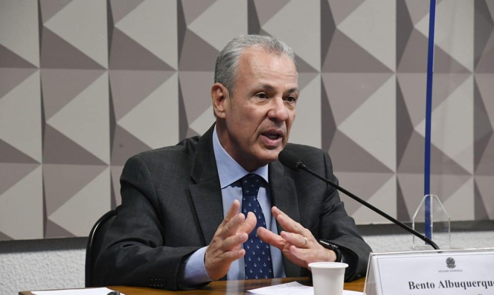 Ministro diz que preço do petróleo ainda vai subir mais