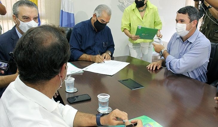 Governo amplia isenção e reduz alíquota do IPVA