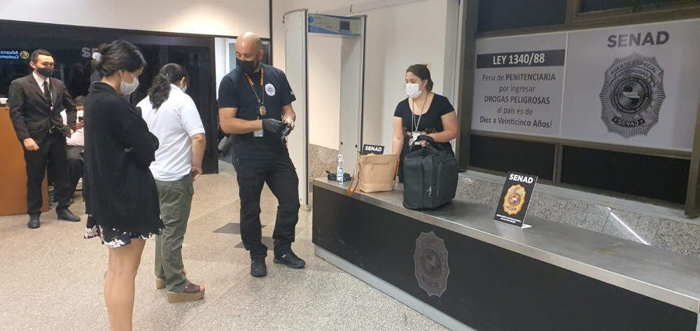 Com cocaína na bagagem, paraguaia é presa embarcando para a Espanha